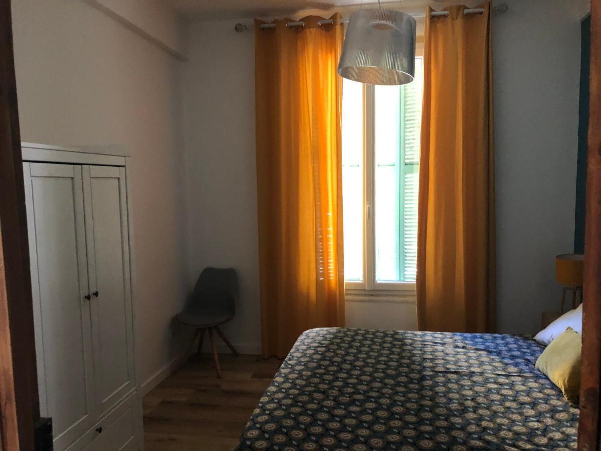 Tres Bel Meuble Classe 3 Etoiles Entierement Renove Et Climatise 50 M Centre Et 150 M *